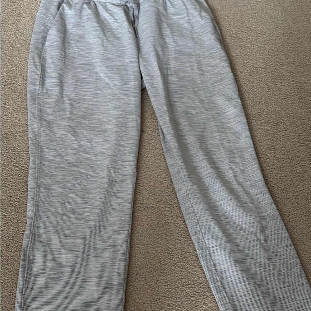 Lululemon Athletica On the Fly Gray Pants